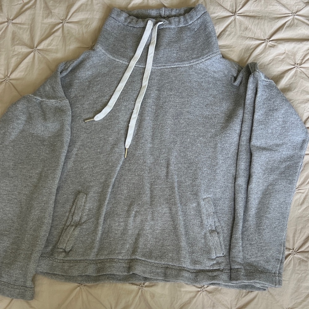Banana Republic Gray Knit Sweater